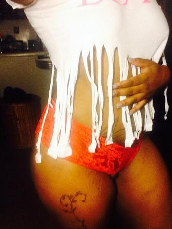 , 20  female escort, San Antonio