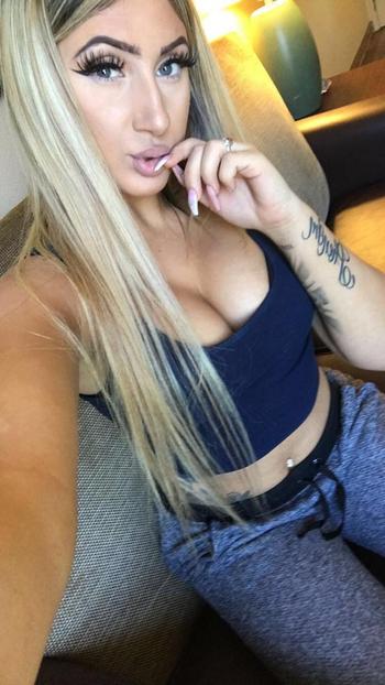 , 21  female escort, San Antonio