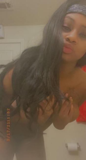 Tricky, 24  female escort, San Antonio