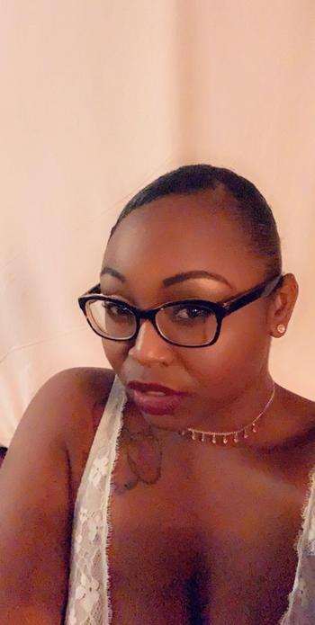 9517042297, 27 Mixed female escort, Sanantonio