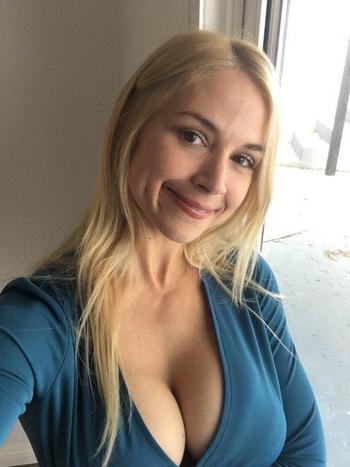 Arabella, 28 Caucasian female escort, San Antonio
