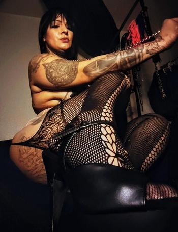 Azlana, 37  female escort, San Antonio