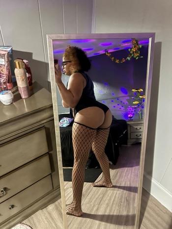  Marie, 28  female escort, San Antonio