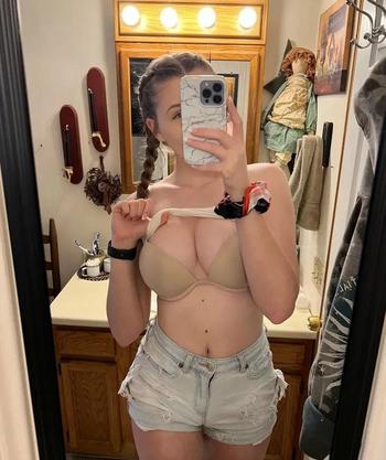 281-797-4563, 26  female escort, San Antonio