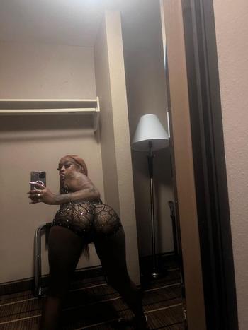 Yaya , 24  female escort, San Antonio