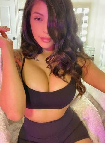 2104695140, female escort, San Antonio